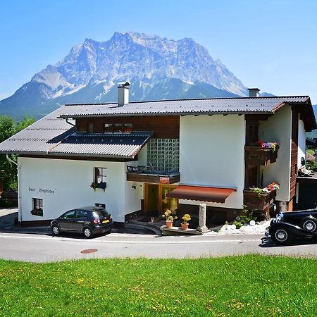Haus Bergfrieden Hotell Lermoos Eksteriør bilde